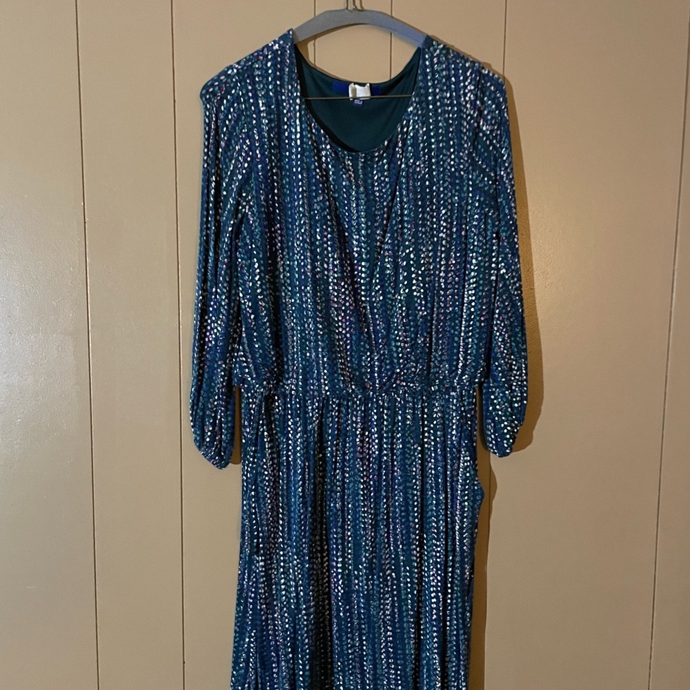 Apt. 9. Ladies dress.